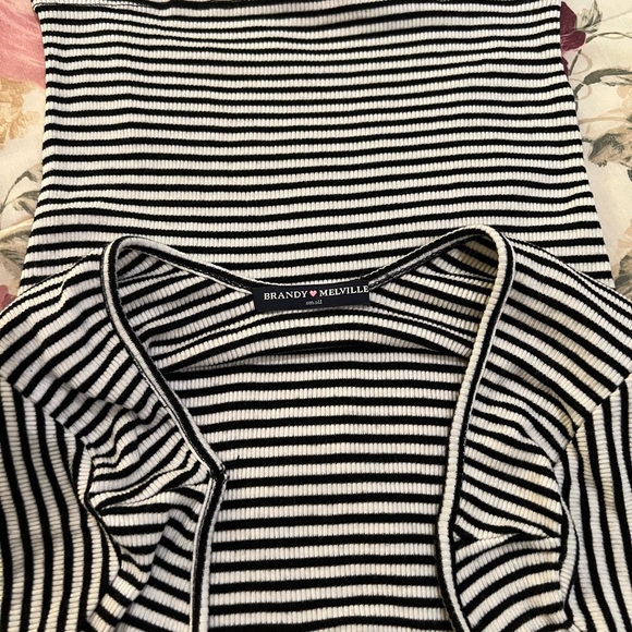 Brandy ❤️ Melville - Picture 3 of 3